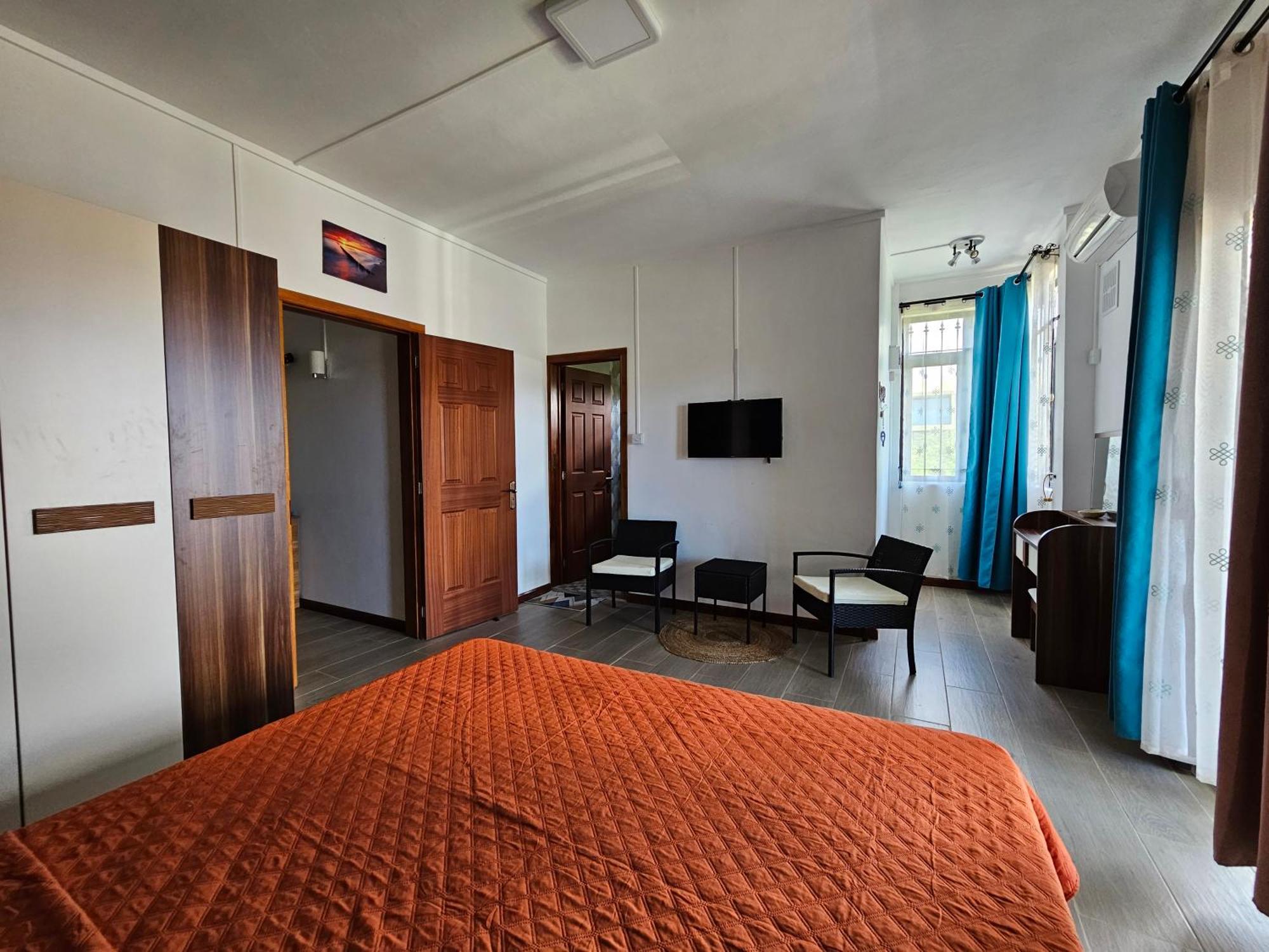 Villa Aahana - Flic En Flac Bagian luar foto